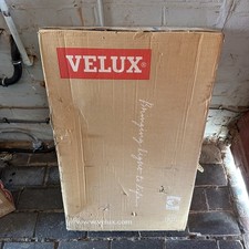 VELUX CK02 Pine Centre Pivot