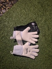 Size 10 Goalkeeper Gloves. 4mm