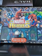 2003 Marvel Heroes Chess Set