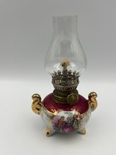 Miniature oil lamp
