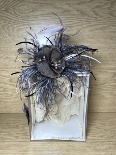 Richard designs feather - designs,