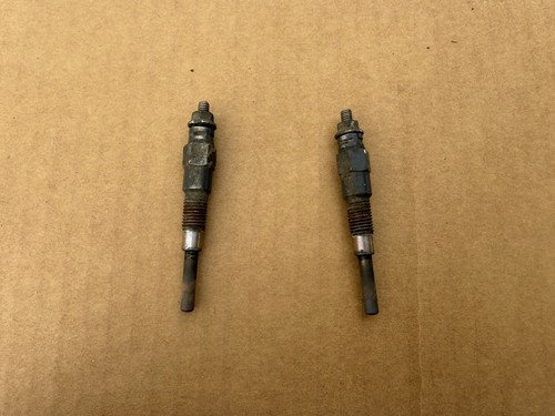 Pair glow heater plug - of,