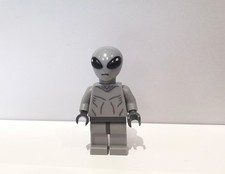 LEGO Classic Alien col081 Minifigure. Collectable Series 6. CMF.