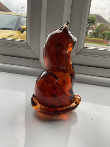 Wedgwood amber glass cat - amber,