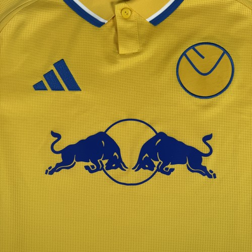 Leeds united football shirt - leeds,