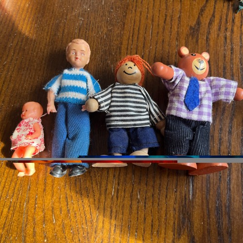 Dolls house mixed - dolls,