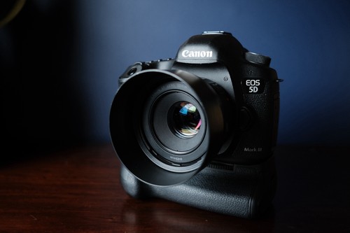 Canon eos mark iii - canon,
