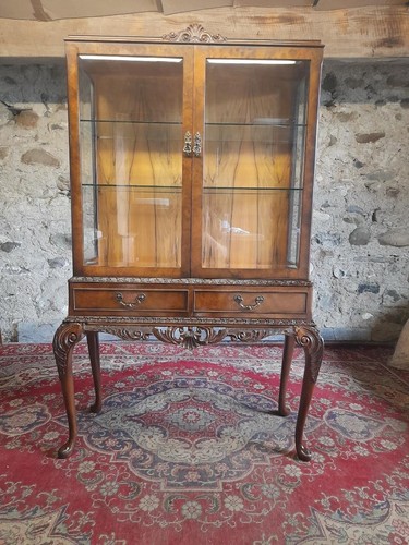 Georgian style bur walnut - style,