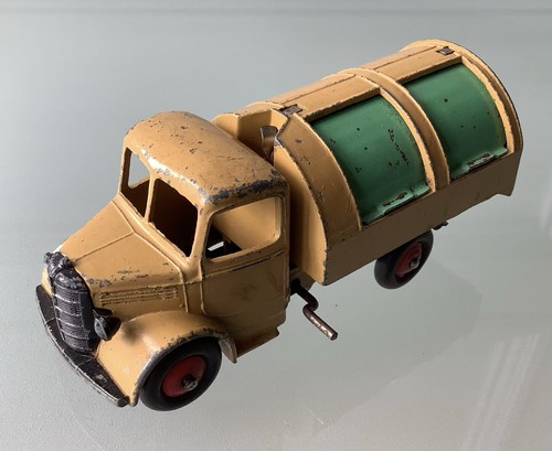 Dinky toys bedford refuse - bedford,