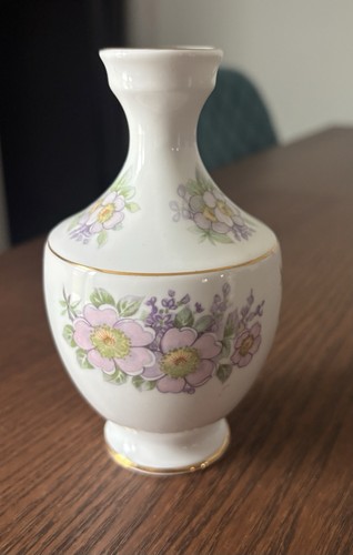 Royal tara fine bone china - bone, bud
