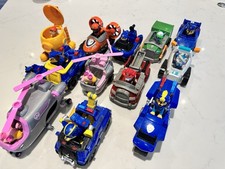 Paw Patrol Vehicle & Figure Bundle