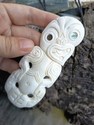 Large maori hei tiki pendant - large,