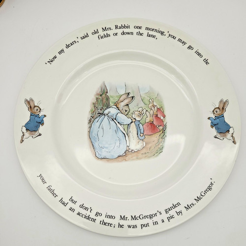 Wedgwood peter rabbit - peter, 10"