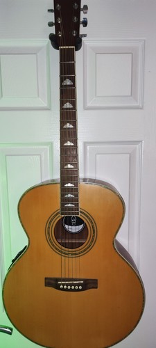 Chord jumbo guitar - chord,