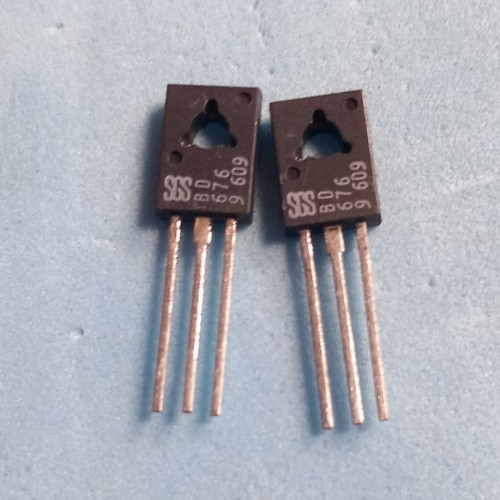 Bd676 bipolar - 2x, (bjt)