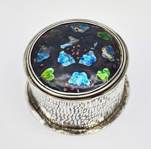 Fine arts crafts solid - crafts,