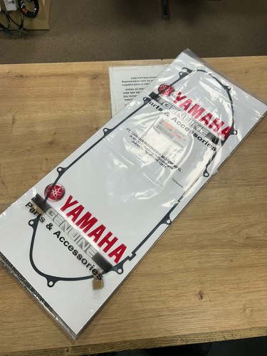 Yamaha b74e545100 crankcase - b74e545100,