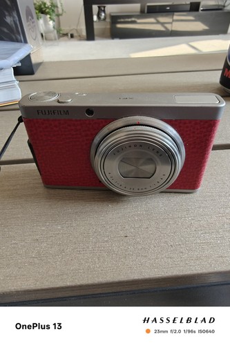 Fujifilm xf1 premium - fujifilm,