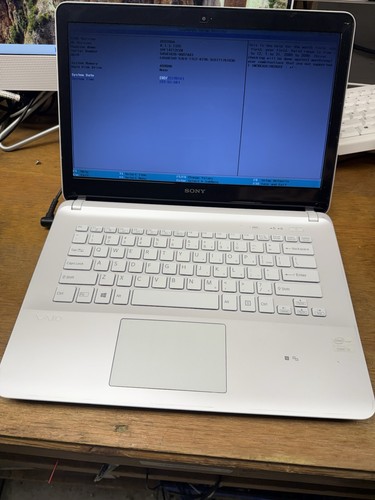 Sony vaio white svf142c29l - sony,