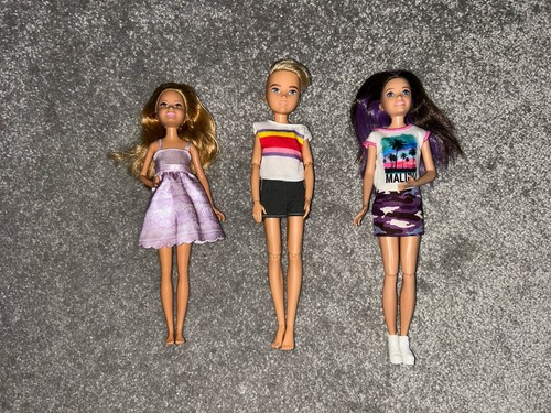 Barbie dolls bundle - barbie,