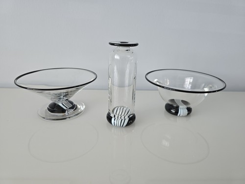 Studio art glass - art, style