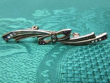 Beautiful Vintage Gold-tone Bow Bar Brooch Clear Diamante Imitation Amethyst