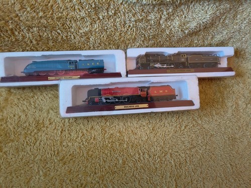 Atlas editions train models - editions,