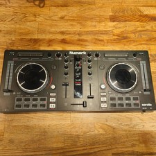 Numark Mixtrack Platinum