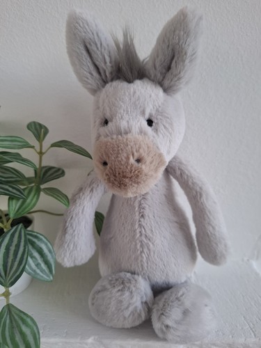 Retired jellycat medium - retired,
