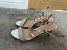 BNWT Ladies New Look Glitter Heels Size 6 Silver