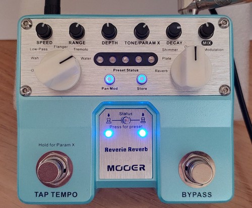 Mooer reverie reverb pro twin - reverb,