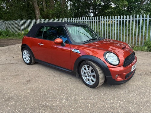 Mini cooper convertible 6l - s,