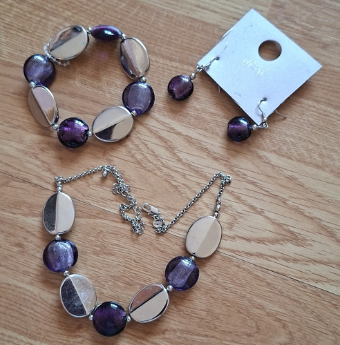 Purple glass round - m&s, bead