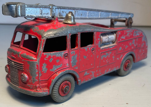 Dinky toys commer fire - dinky, engine