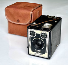 Vintage Kodak Brownie SIX-20