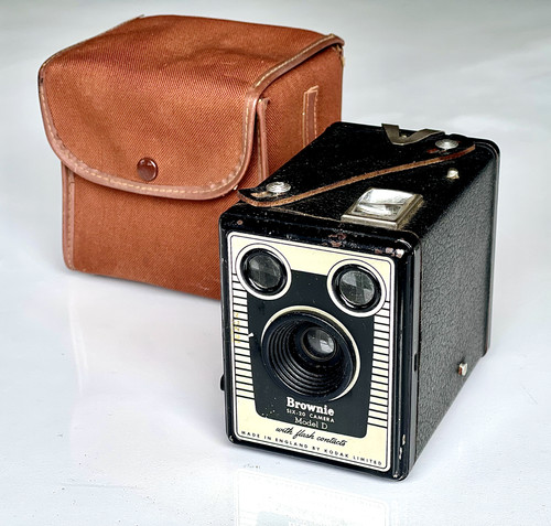 Vintage kodak brownie six - vintage,