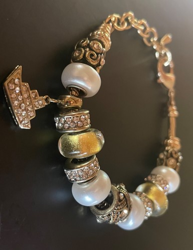 Vtg charm bracelet faux pearl - vtg,