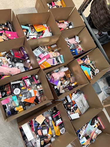 100pcs mixed job lot - 100pcs, make-up