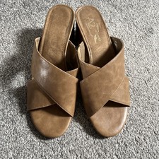 A2 Aerosoles Heelrest Brown slip on Sandals shoes EU6.5 Leather Effect fab cond 