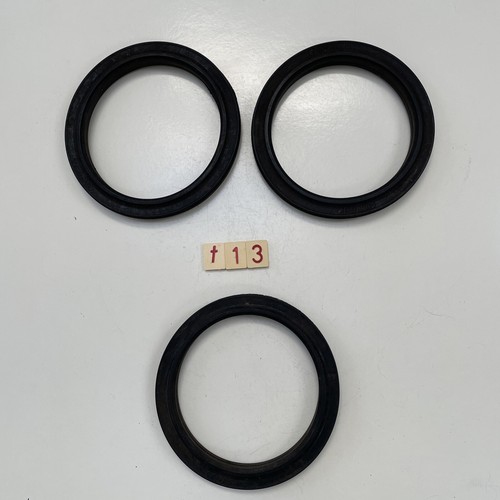 Solid rubber tyres triang - rubber,