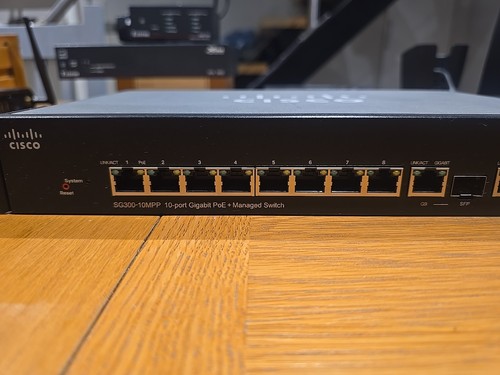 Cisco sg300 10mpp port - cisco, 10-port