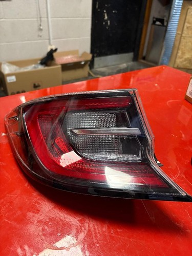Toyota corolla rear tail light - corolla,