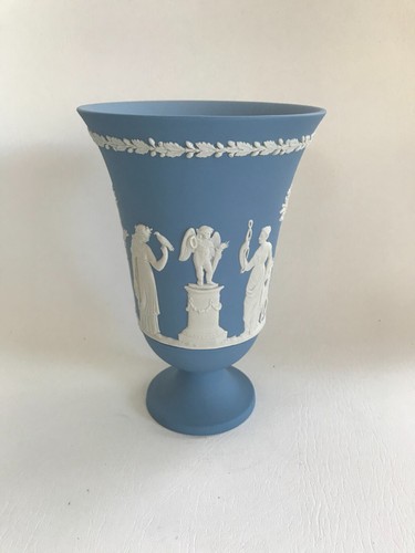 Wedgwood blue jasperware - jasperware, large
