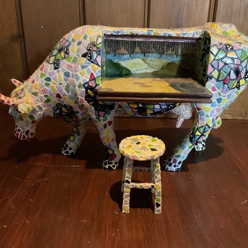 Mosaic cow tiny - desk, stool