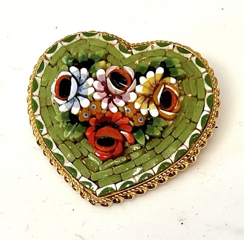Green micro mosaic heart - green,
