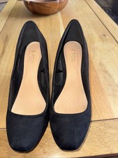 Fiore Court Shoes Black VGC