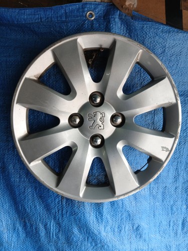 Peugeot 207 sw - 15",
