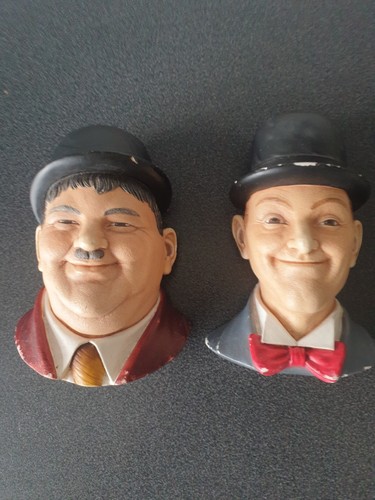 Pair vintage 1984 laurel - pair,
