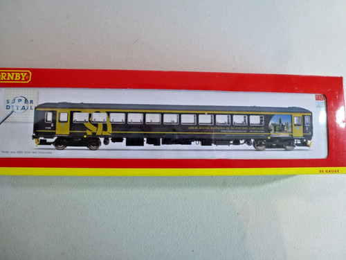 Hornby r2866x class 153 dmu - hornby,