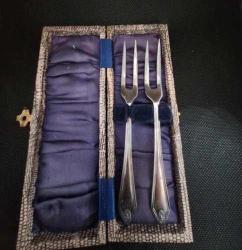 Vintage epns pickle forks - pickle, in